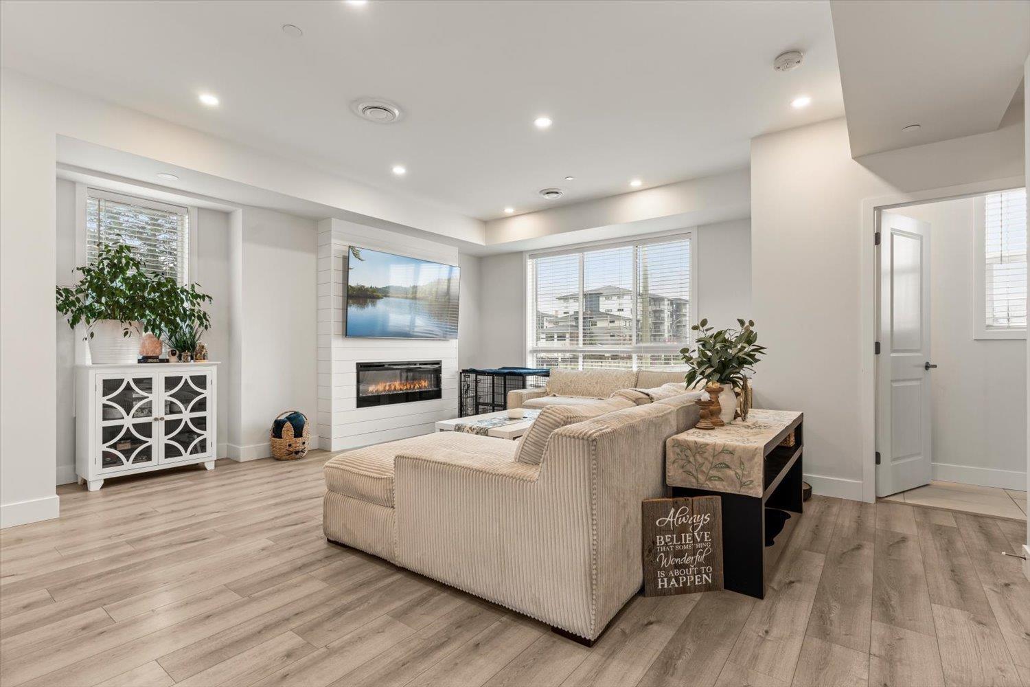 165 46211 PROMONTORY ROAD, Sardis South, Chilliwack