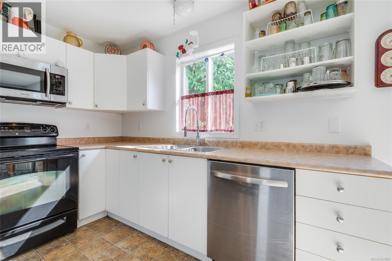 225 Larwood Rd - 16