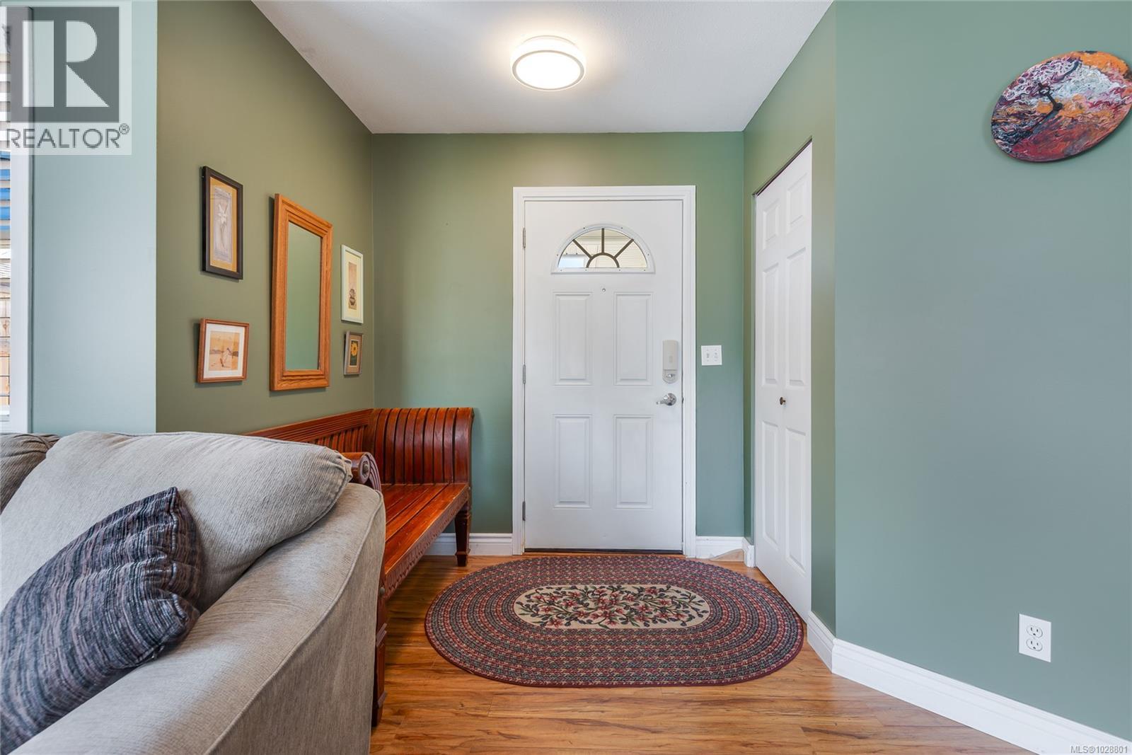 225 Larwood Rd - 5