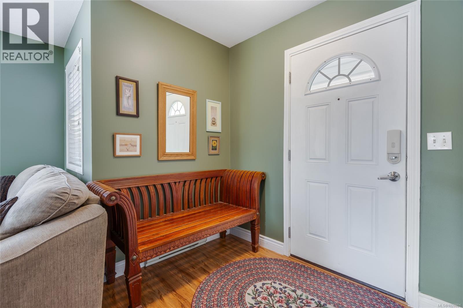 225 Larwood Rd - 4