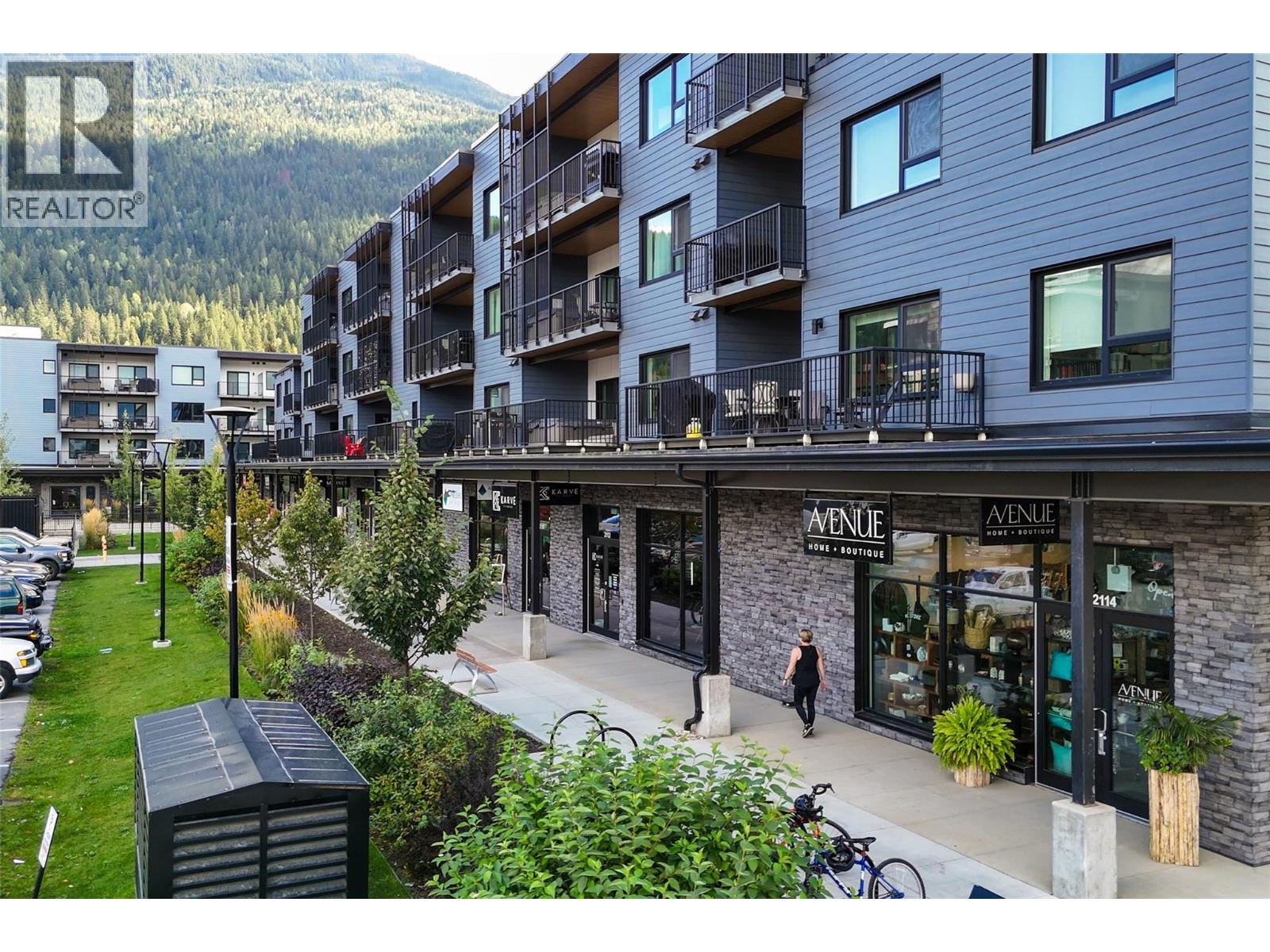 #1301 1702 Coursier Avenue - 27