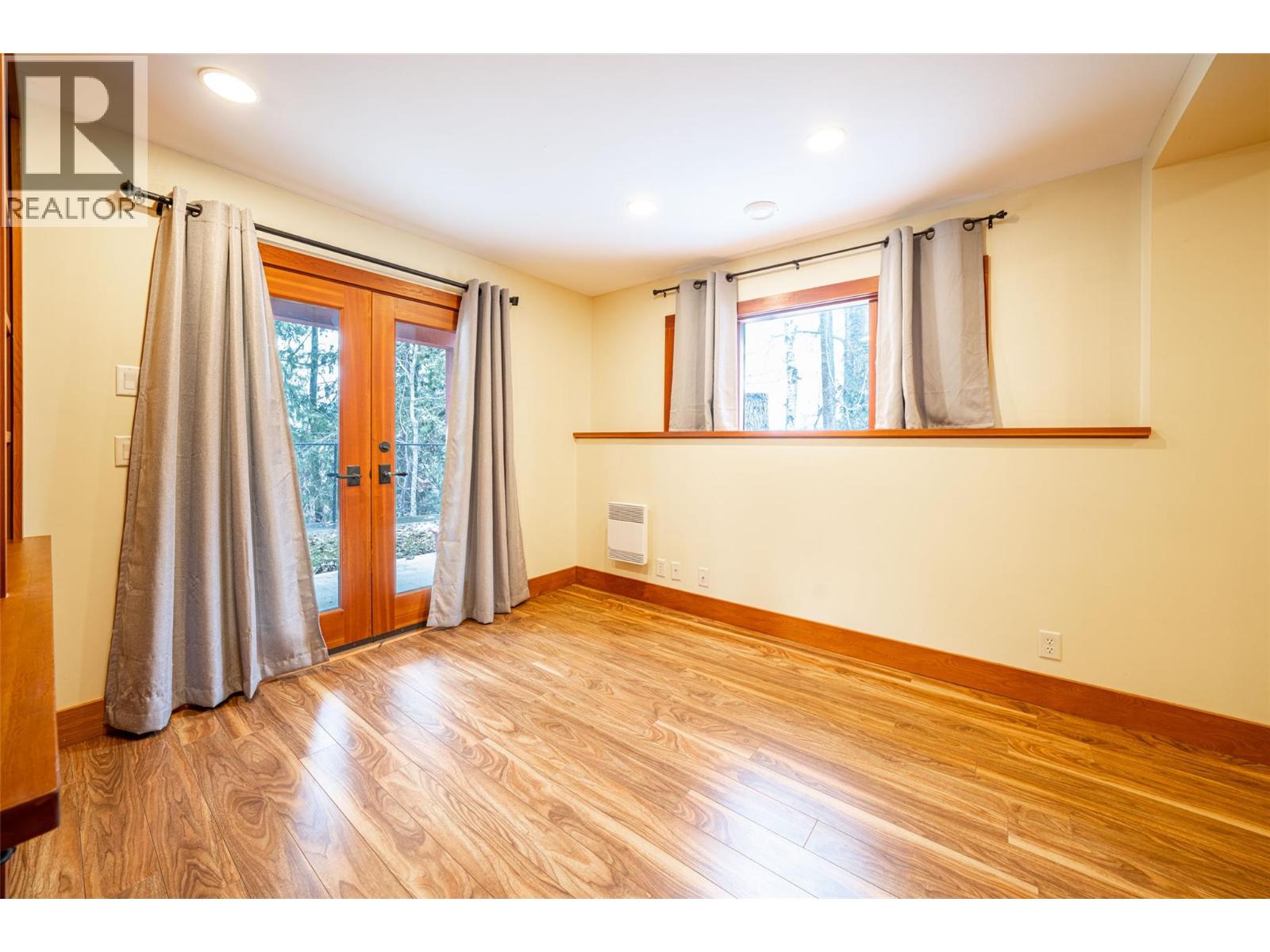  6440 Okanagan Avenue Southeast, Salmon Arm