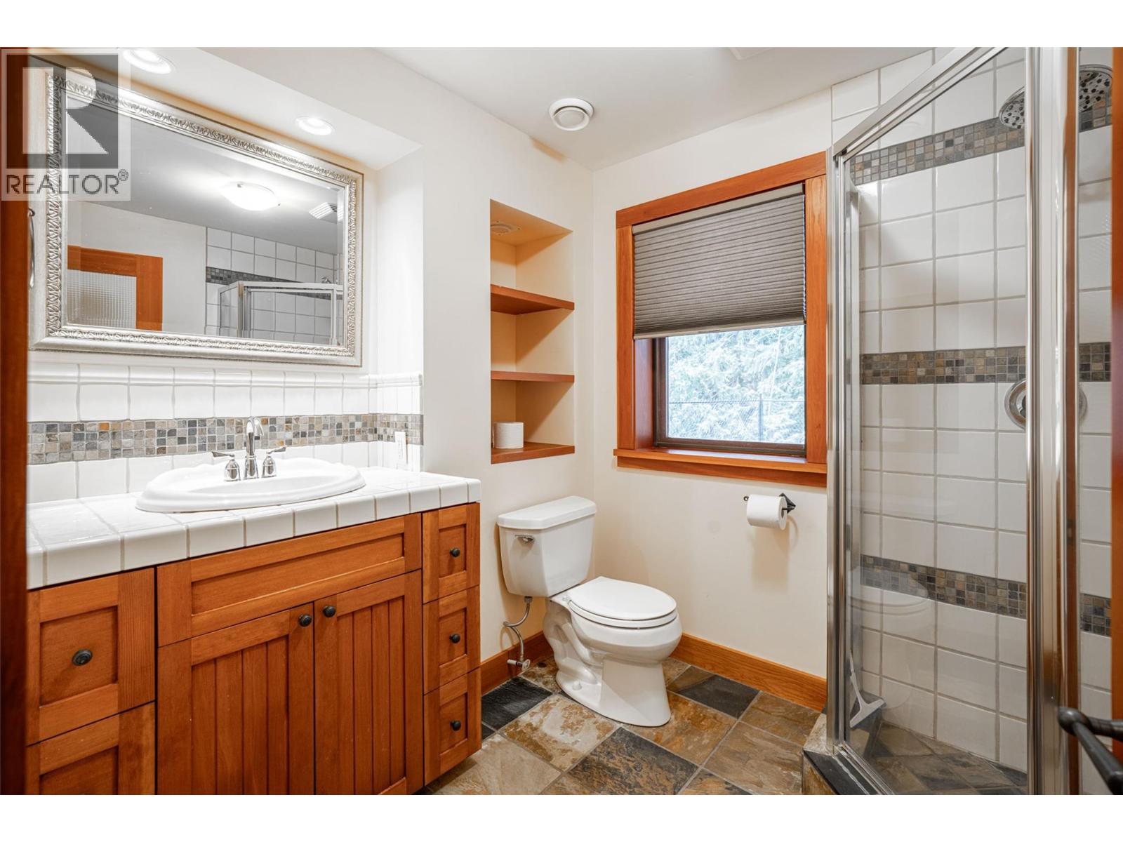  6440 Okanagan Avenue Southeast, Salmon Arm