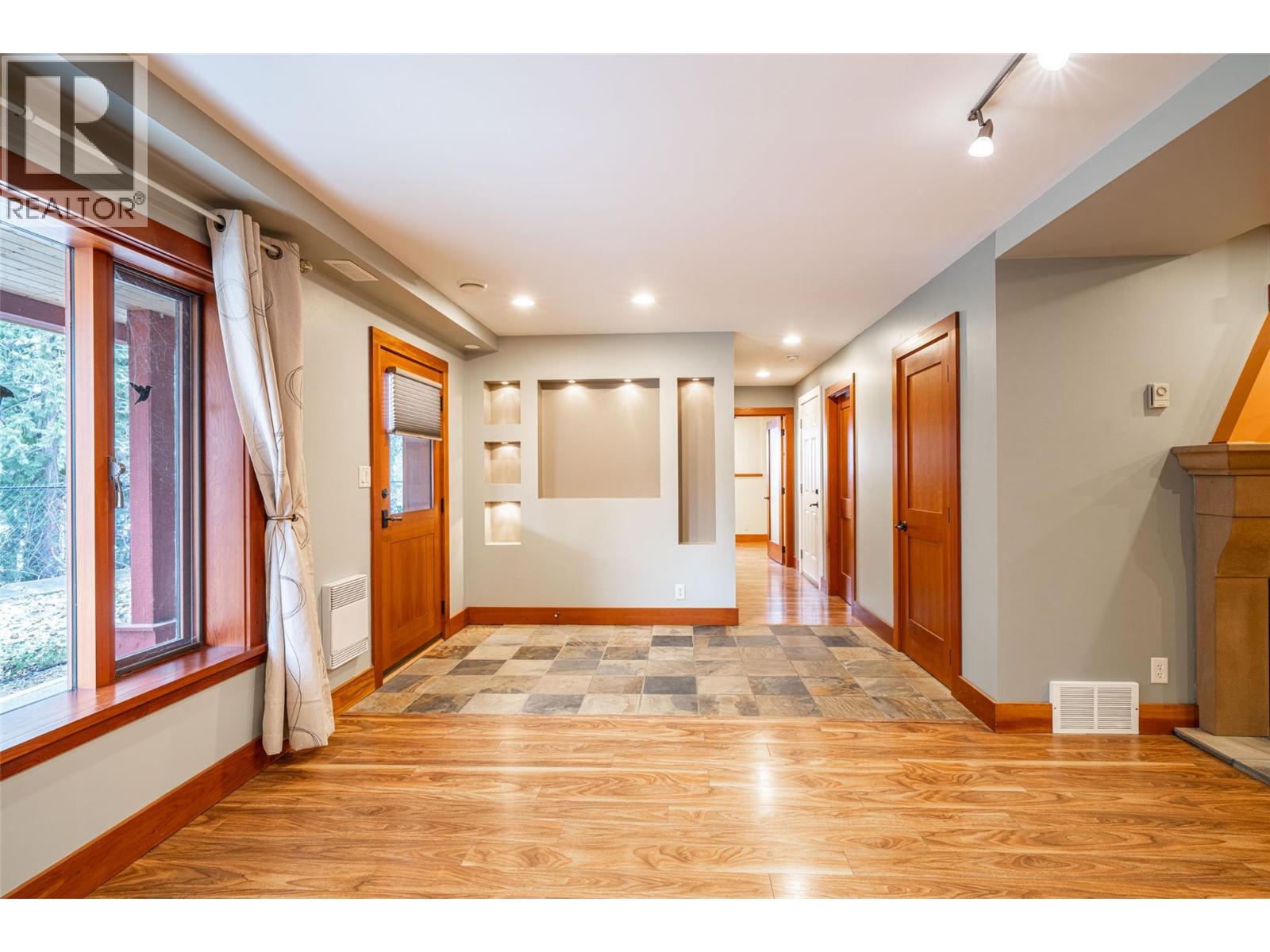  6440 Okanagan Avenue Southeast, Salmon Arm