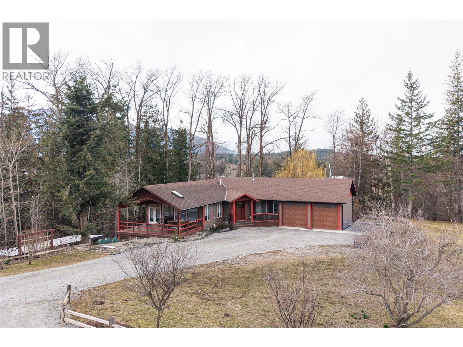  6440 Okanagan Avenue Southeast, Salmon Arm