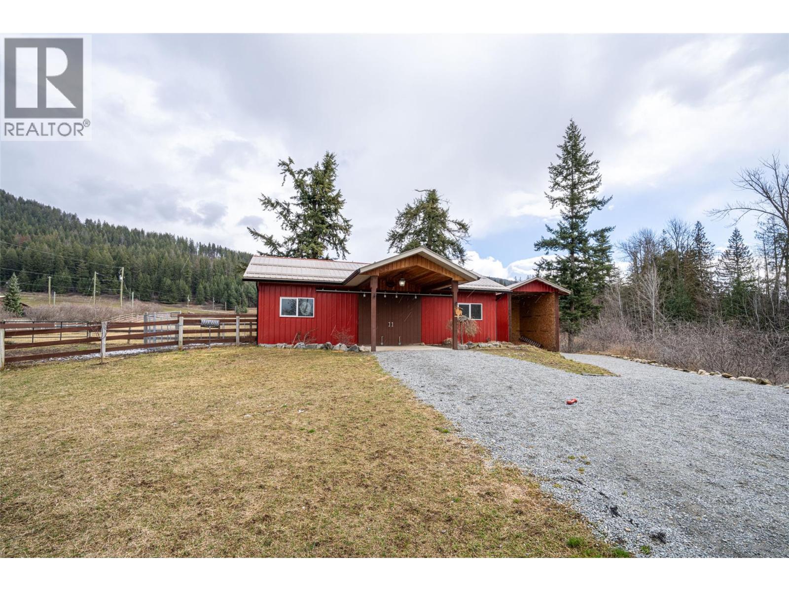  6440 Okanagan Avenue Southeast, Salmon Arm