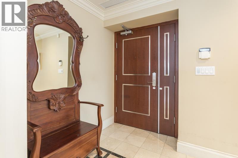 2005 1328 MARINASIDE Crescent - photo 2