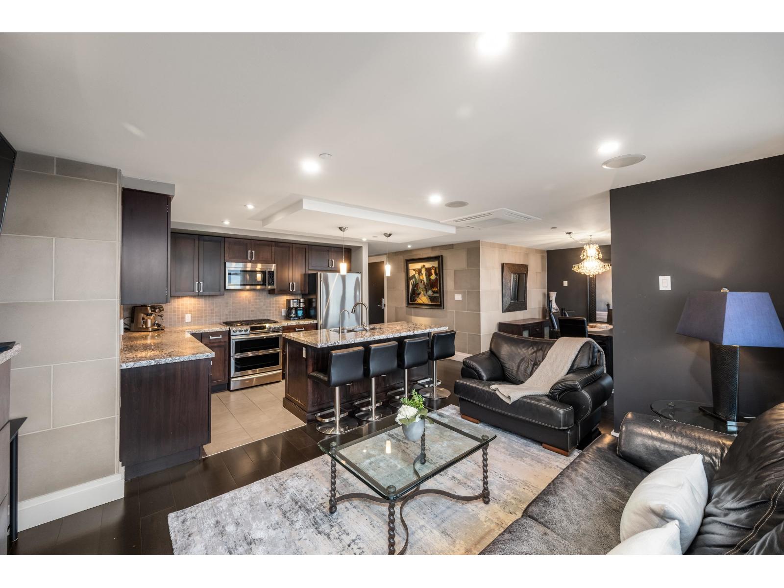 201 15097 MARINE DRIVE, White Rock