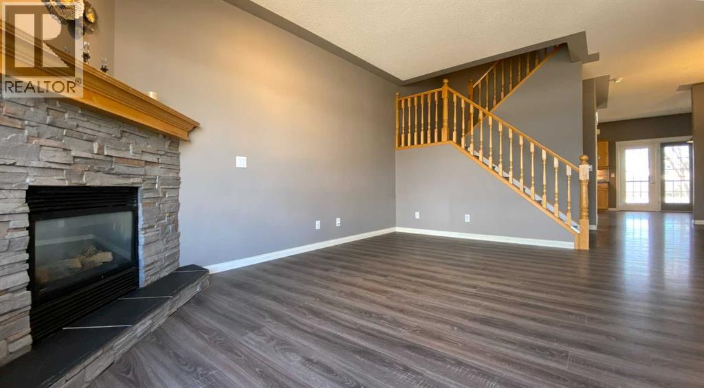 Single Family House for Sale in  Sierra Morena Landing SW Signal Hill Calgary 