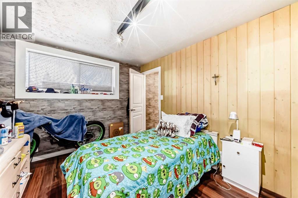 Single Family House Bungalow for Sale in   Street SE Southview Calgary 