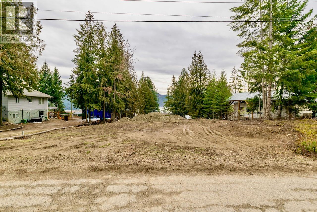 5258 Meadow Creek Crescent Lot# 20, Celista