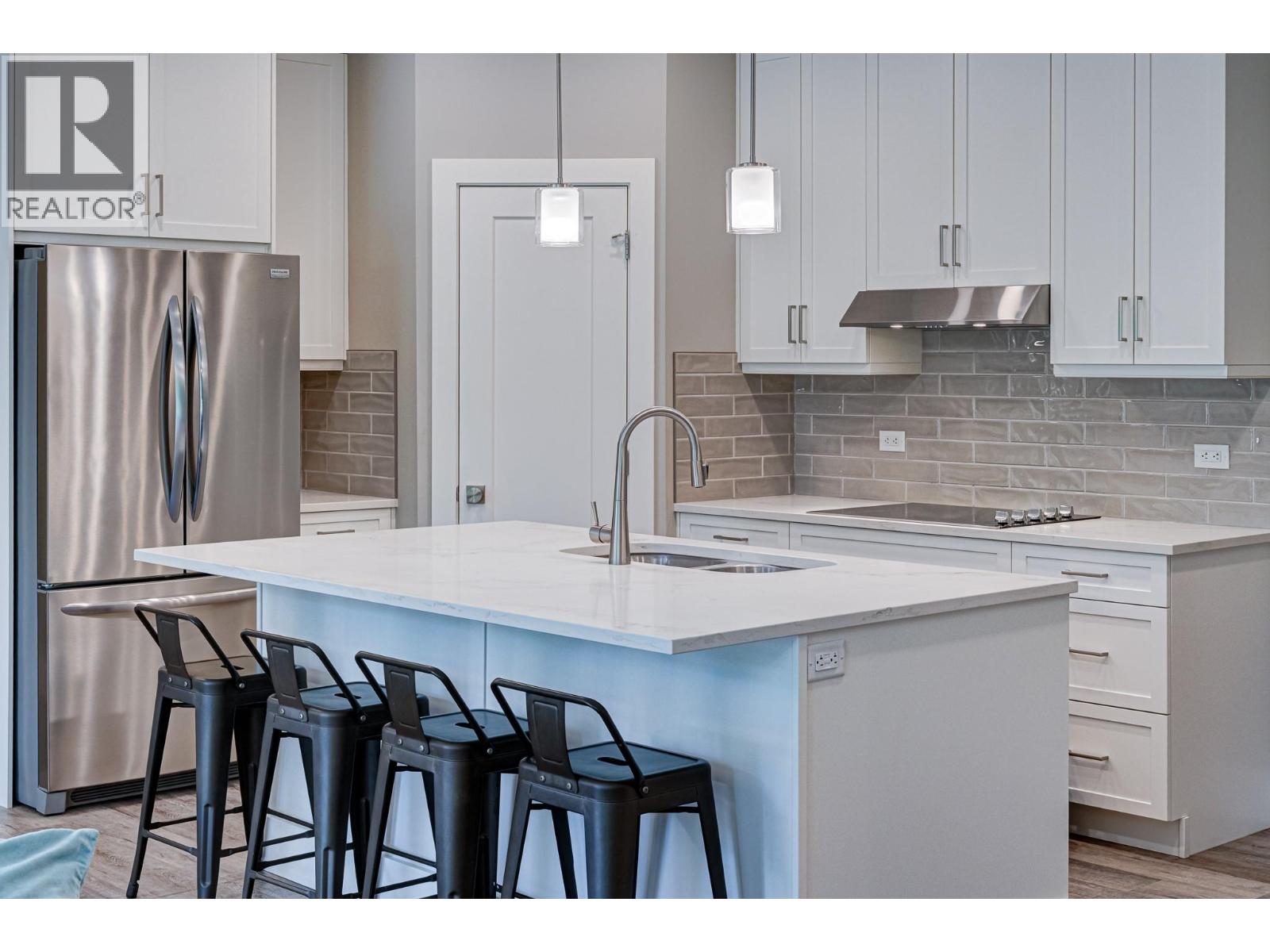 2041 Golden Eagle Drive, Sparwood