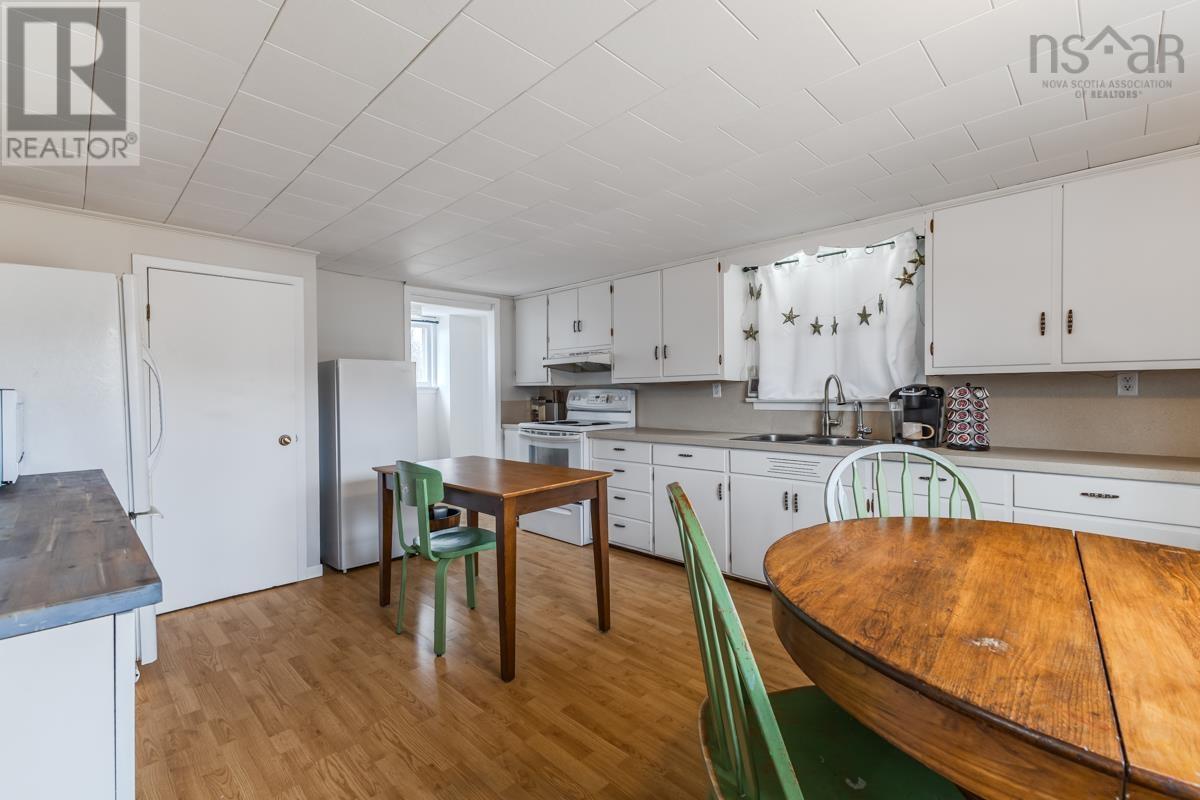 Property 30 of 31 of 17 LAKE Road