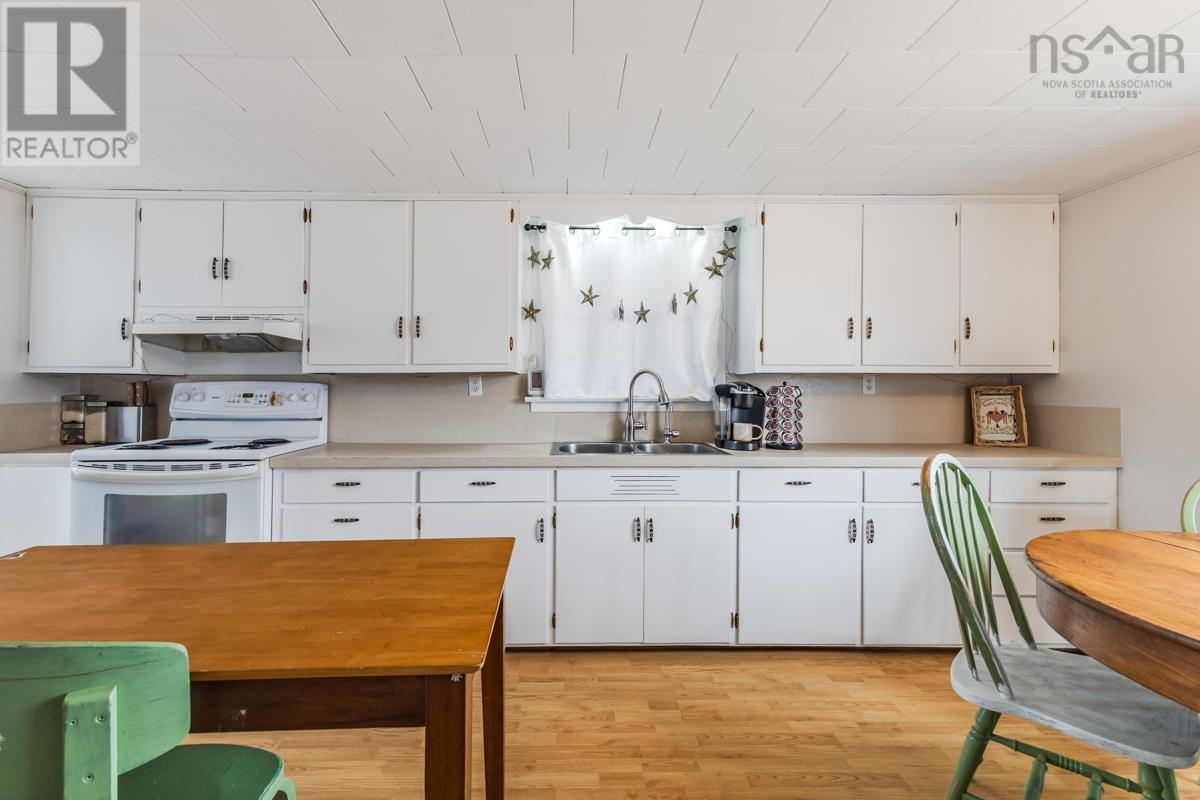 Property 20 of 31 of 17 LAKE Road