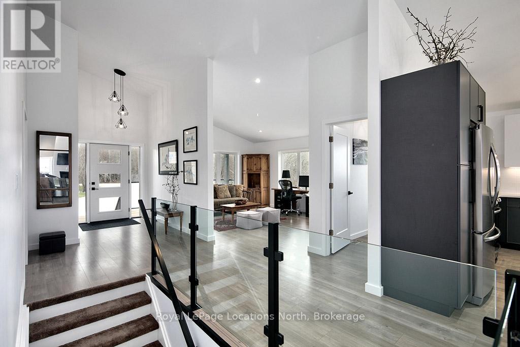 145 ST VINCENT CRESCENT - 4