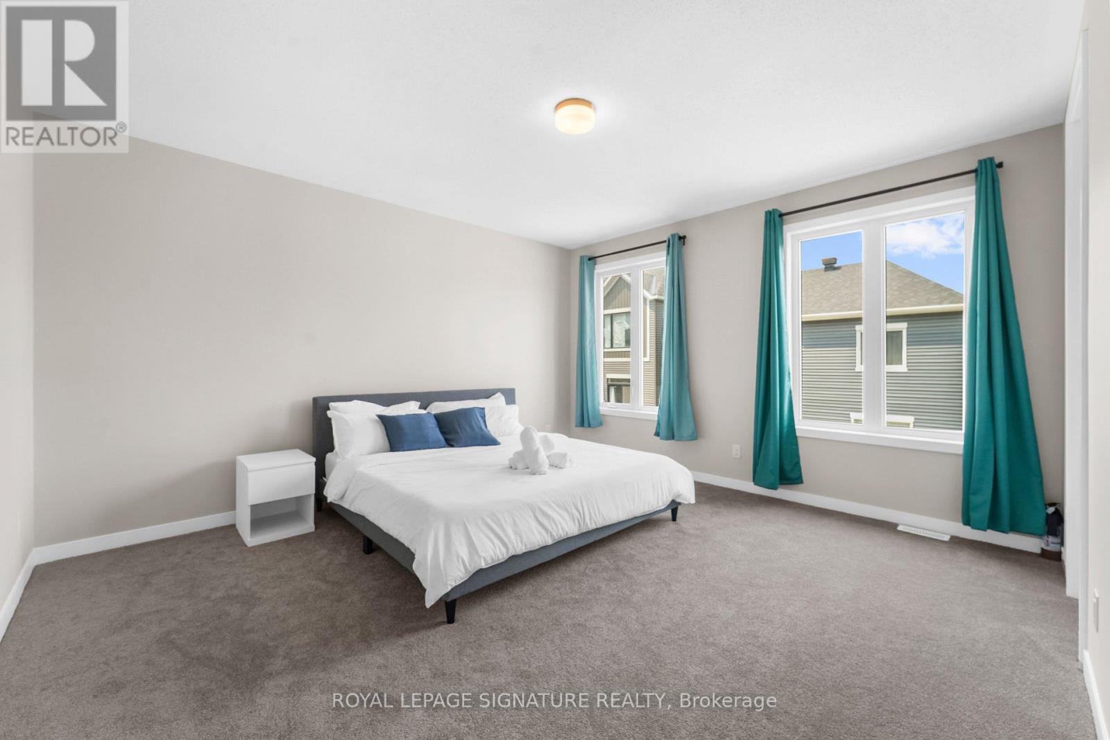280 SAPLING GROVE S - 22