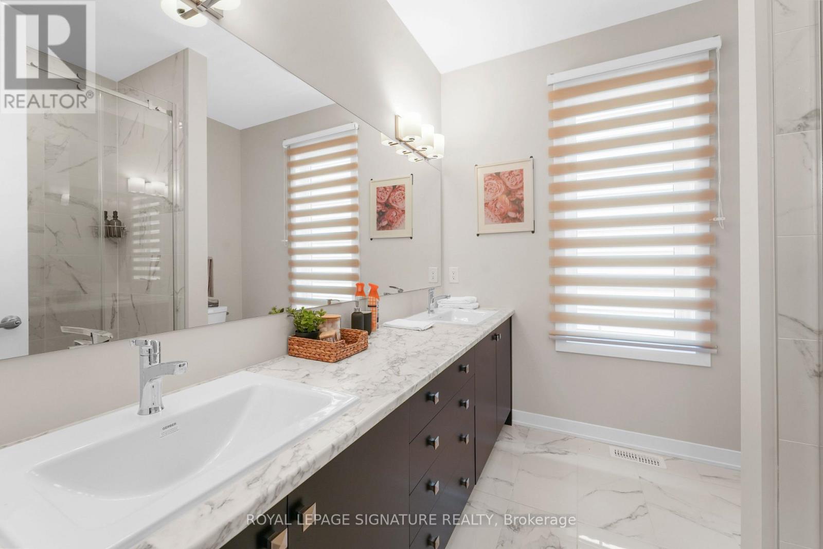 280 SAPLING GROVE S - 24