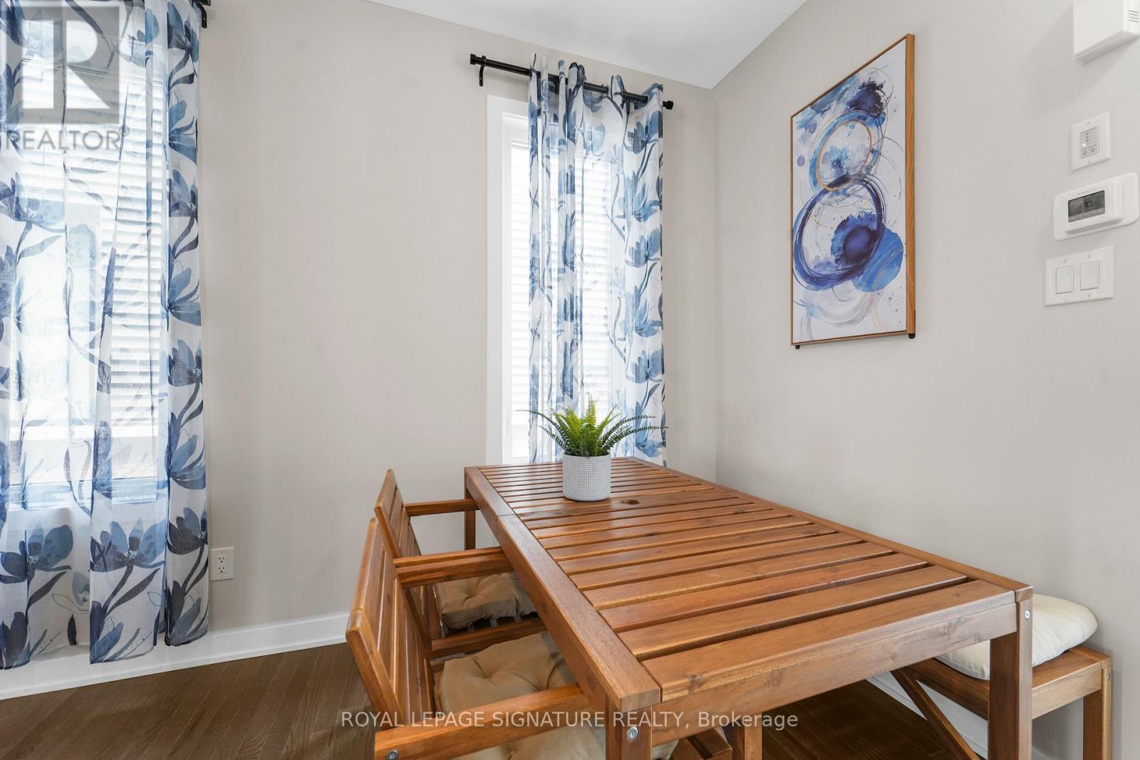 280 SAPLING GROVE S - 6