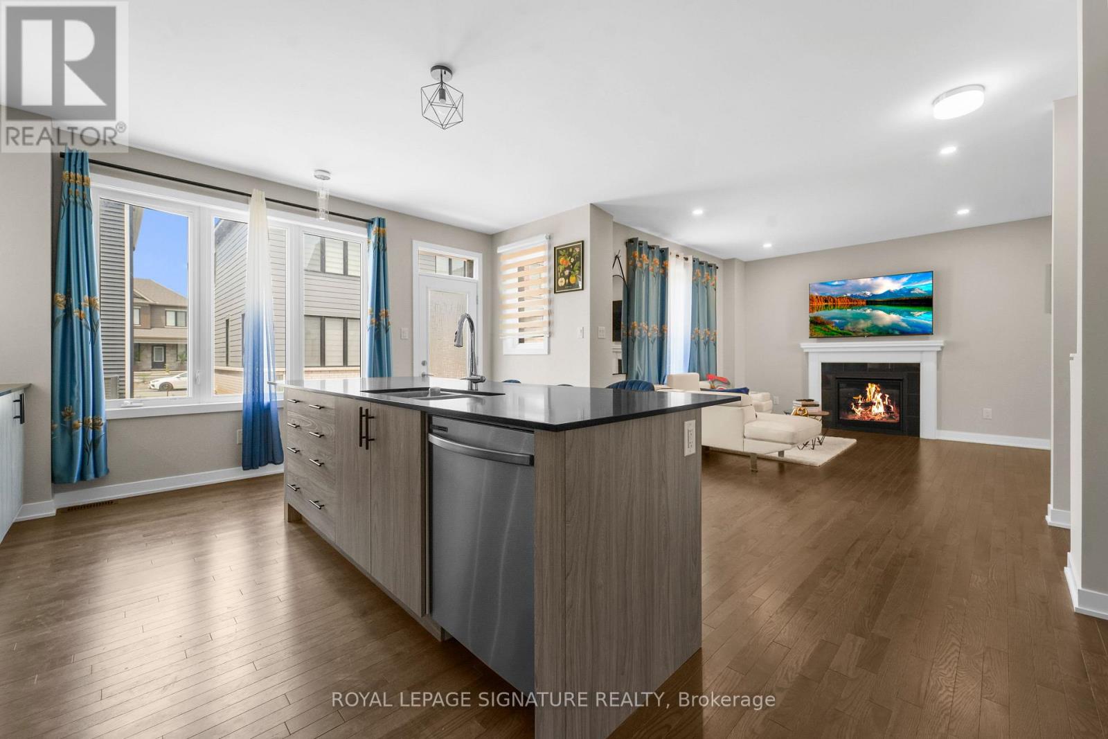 280 SAPLING GROVE S - 7