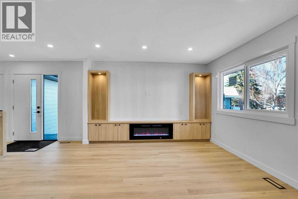 Single Family House Bungalow for Sale in  Ferncliff Crescent SE Fairview Calgary 