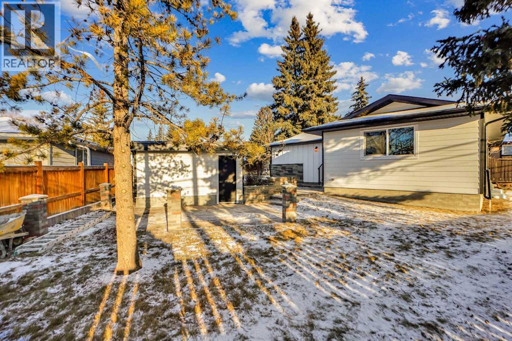 Single Family House Bungalow for Sale in  Ferncliff Crescent SE Fairview Calgary 