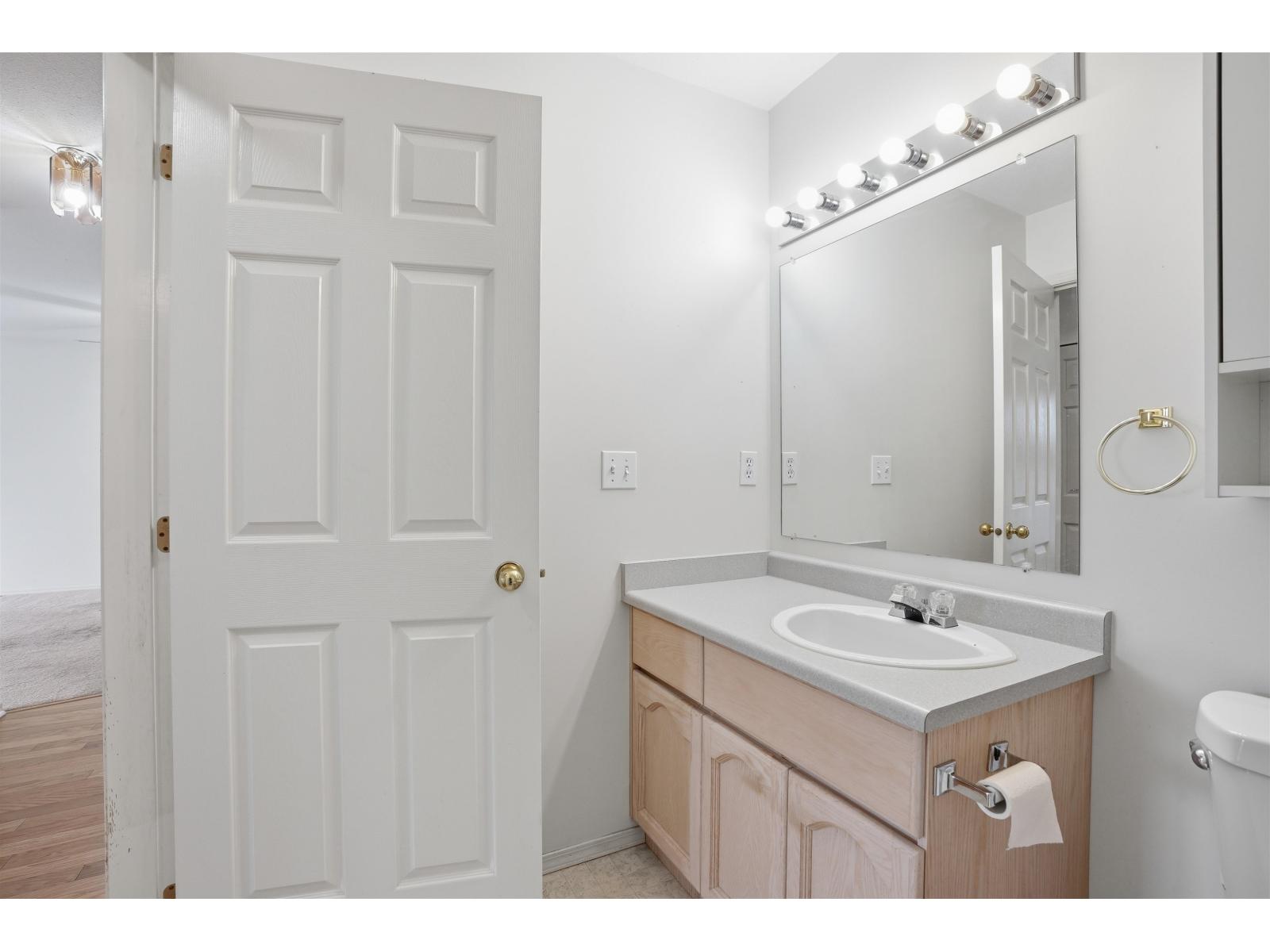 305 2410 EMERSON STREET, Abbotsford