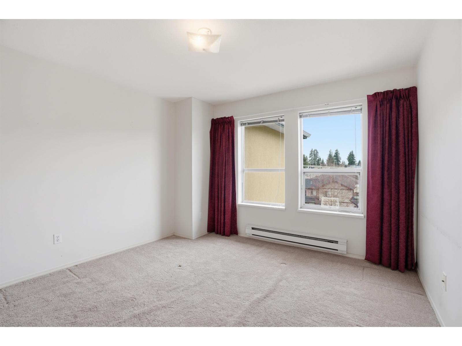 305 2410 EMERSON STREET, Abbotsford