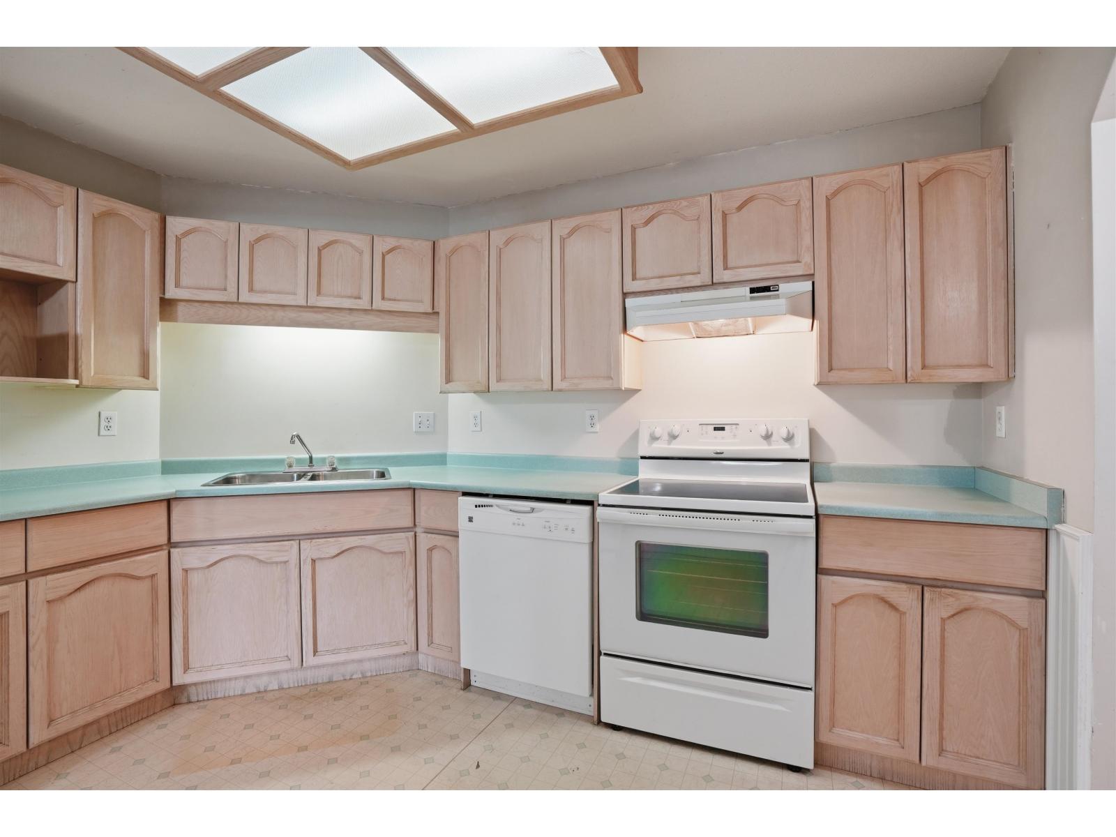 305 2410 EMERSON STREET, Abbotsford