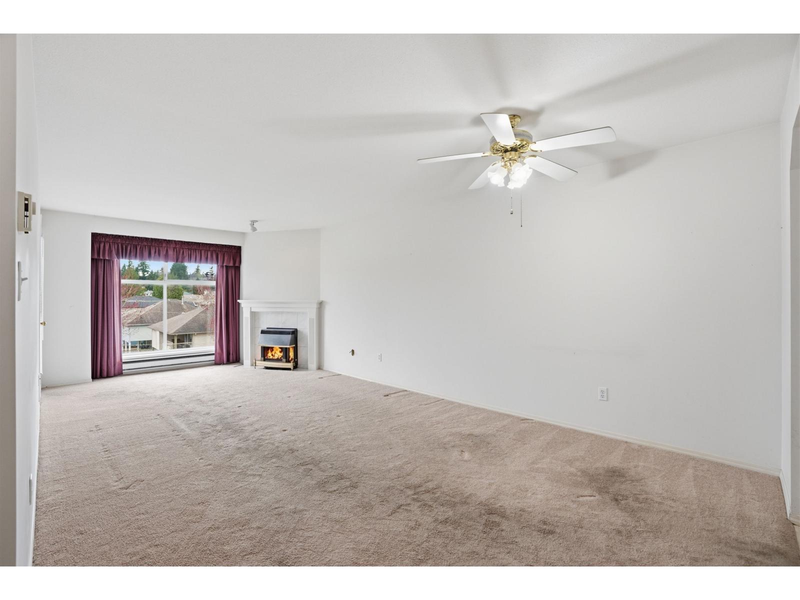 305 2410 EMERSON STREET, Abbotsford