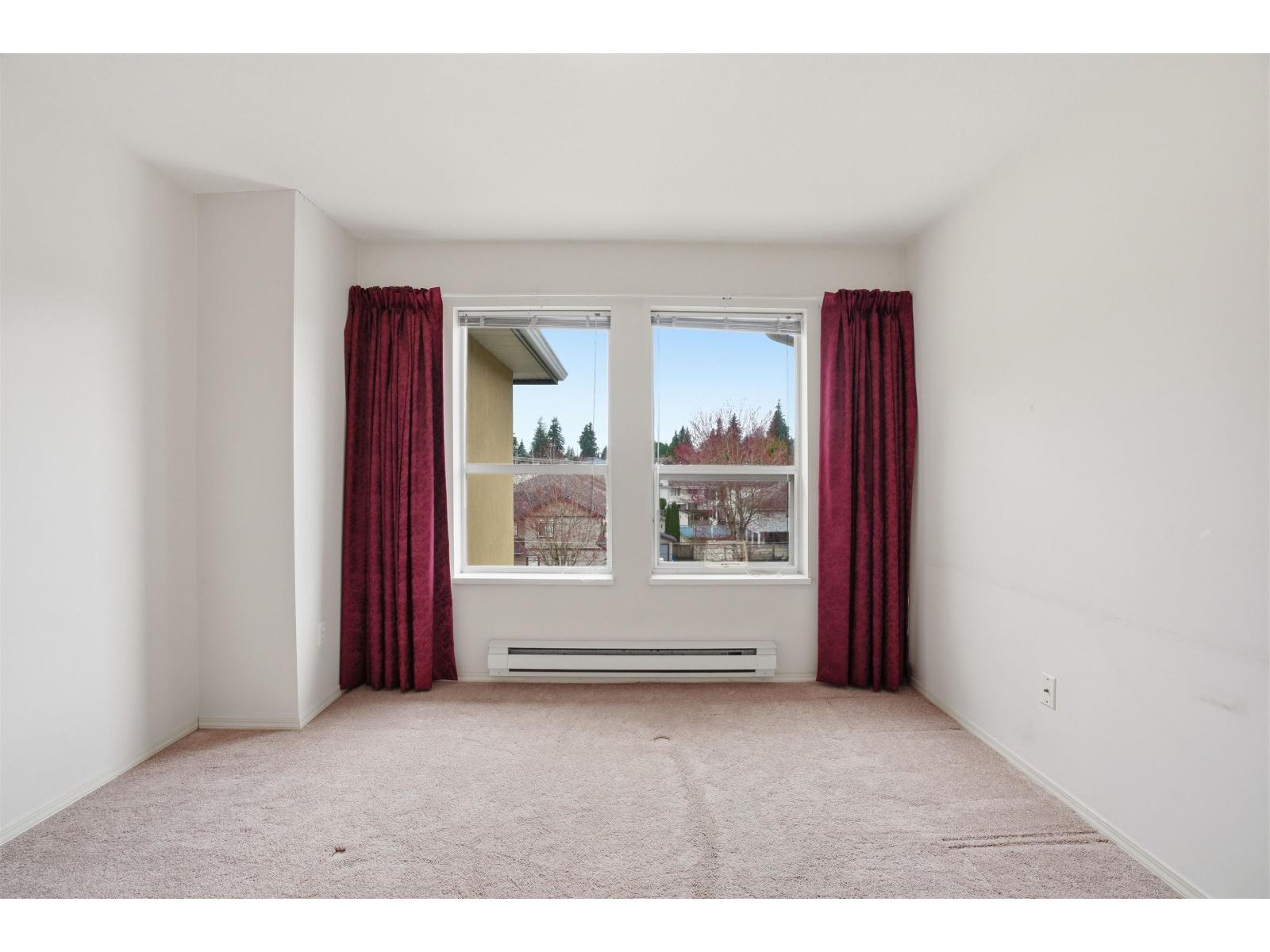 305 2410 EMERSON STREET, Abbotsford