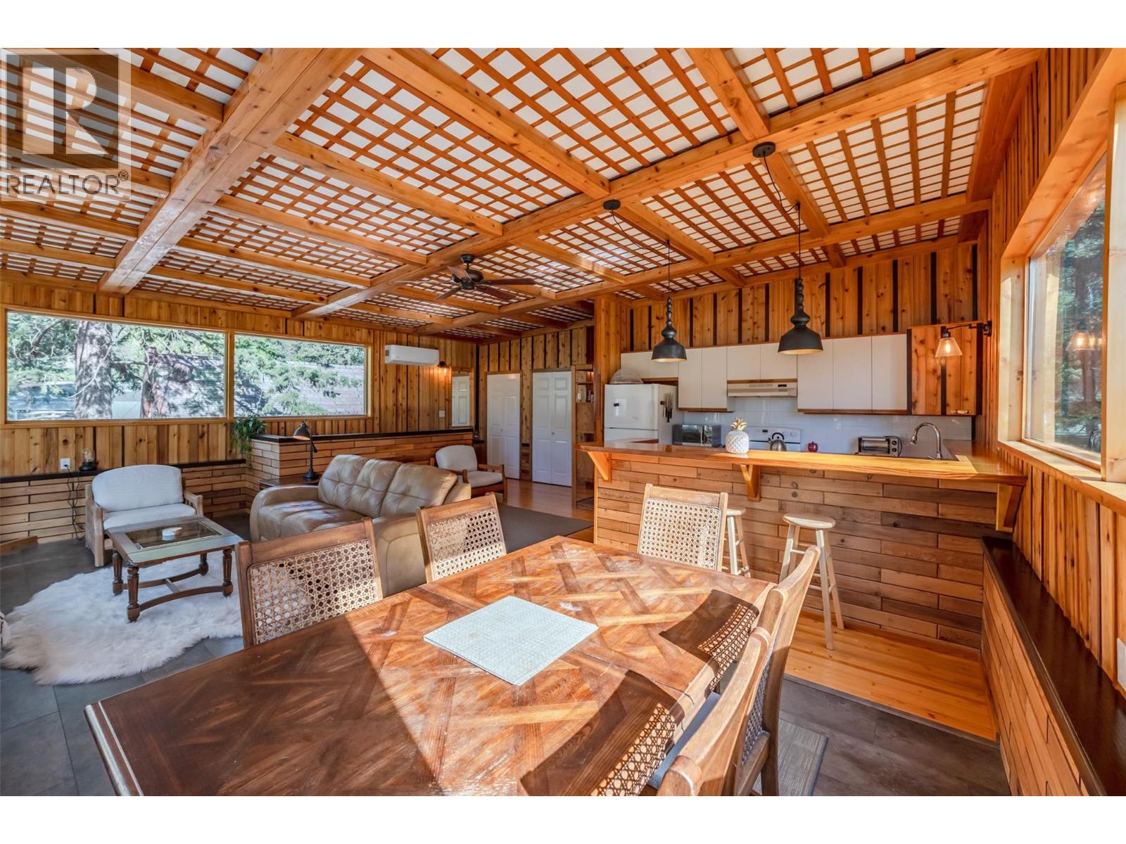 2636 11th Street, Olalla