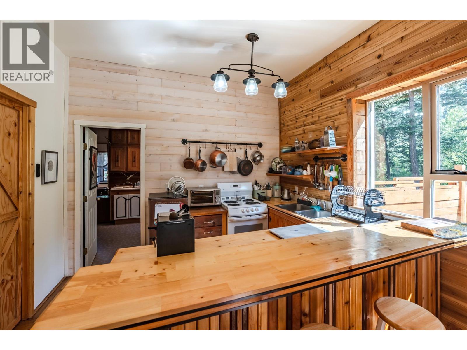 2636 11th Street, Olalla