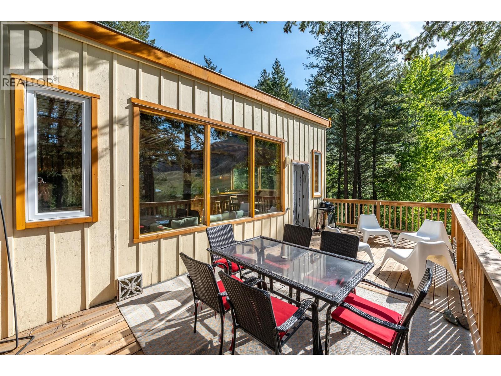 2636 11th Street, Olalla