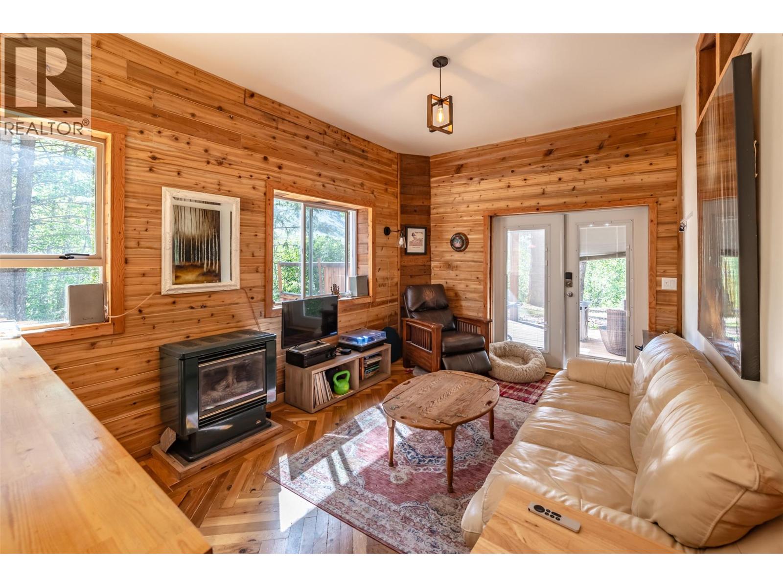 2636 11th Street, Olalla