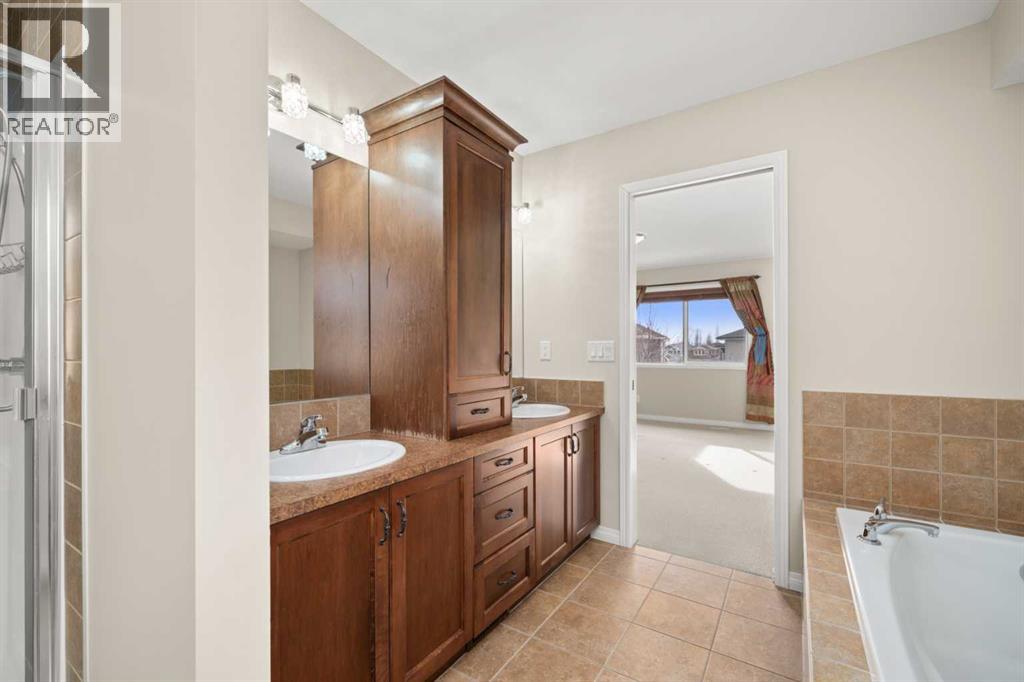 Single Family House for Sale in  Royal Birkdale Drive NW Royal Oak Calgary 