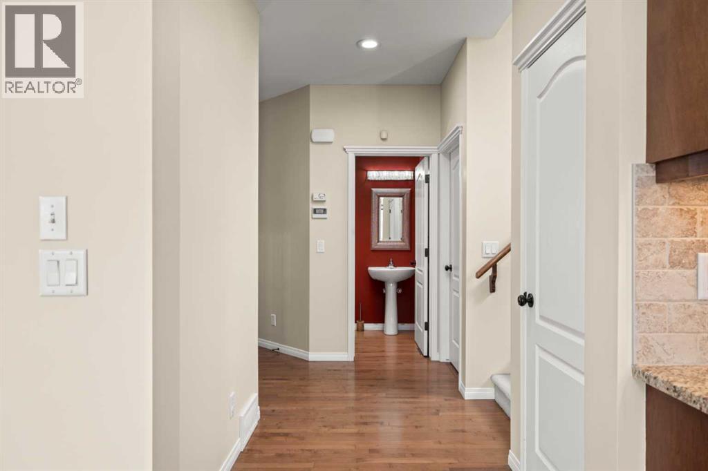 Single Family House for Sale in  Royal Birkdale Drive NW Royal Oak Calgary 