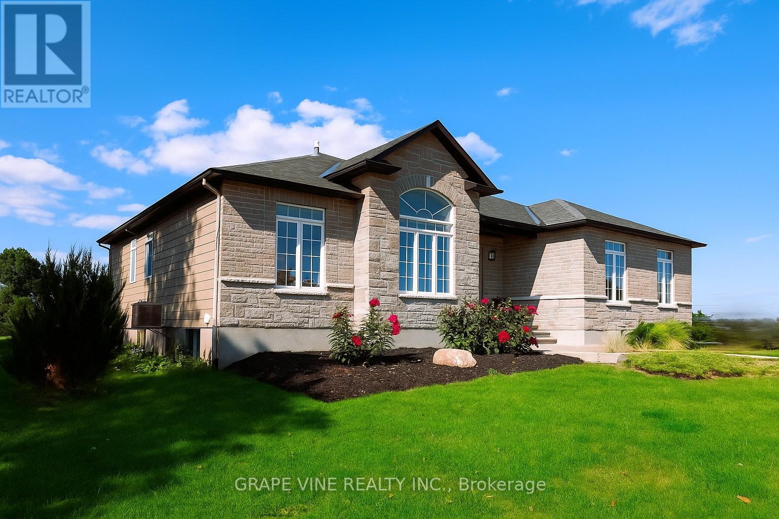 138 ASHTON CREEK CRESCENT - 2