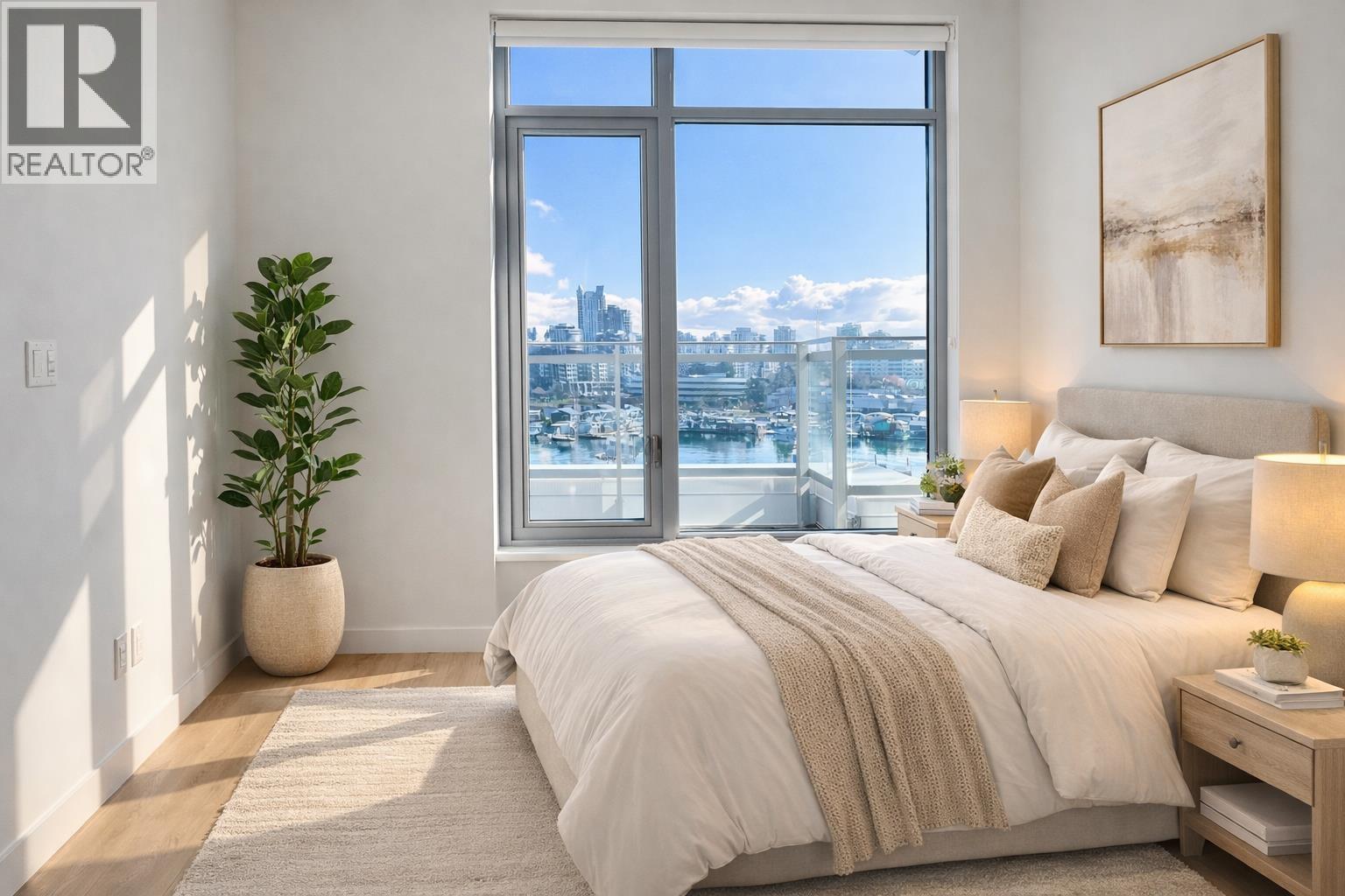 805 755 HARBOURSIDE DRIVE, North Vancouver