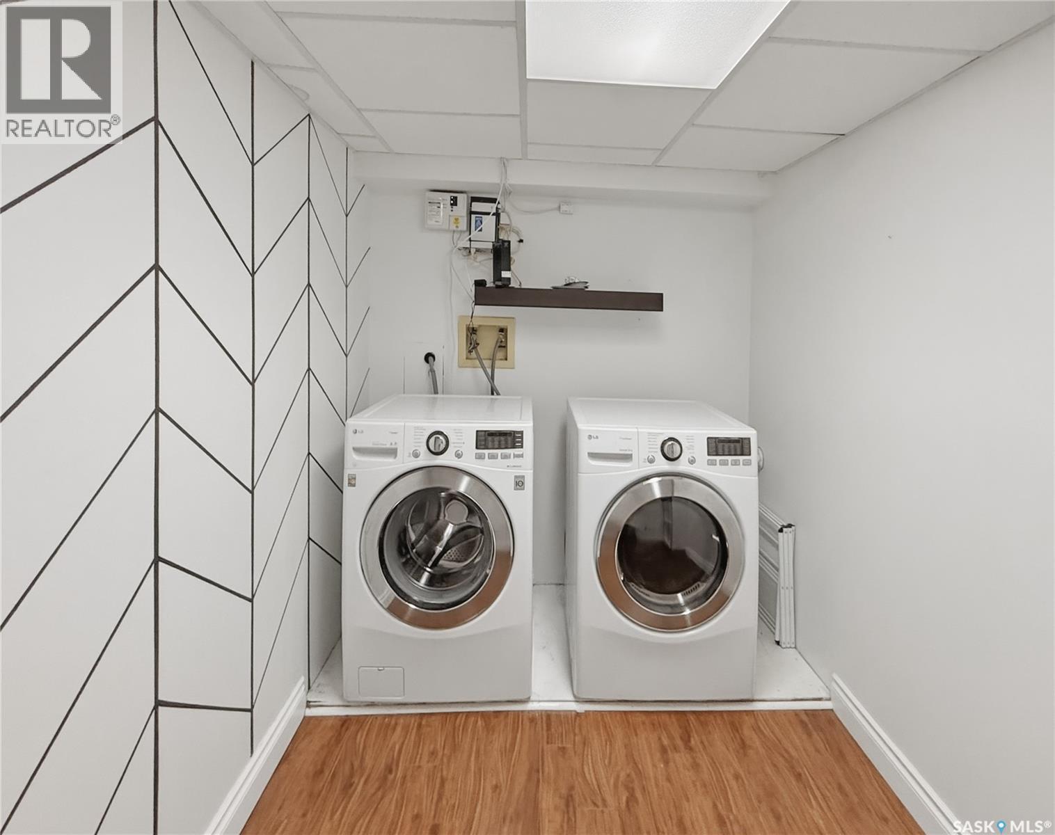 Single Family House Bungalow for Sale in  th AVENUE NE Swift Current 