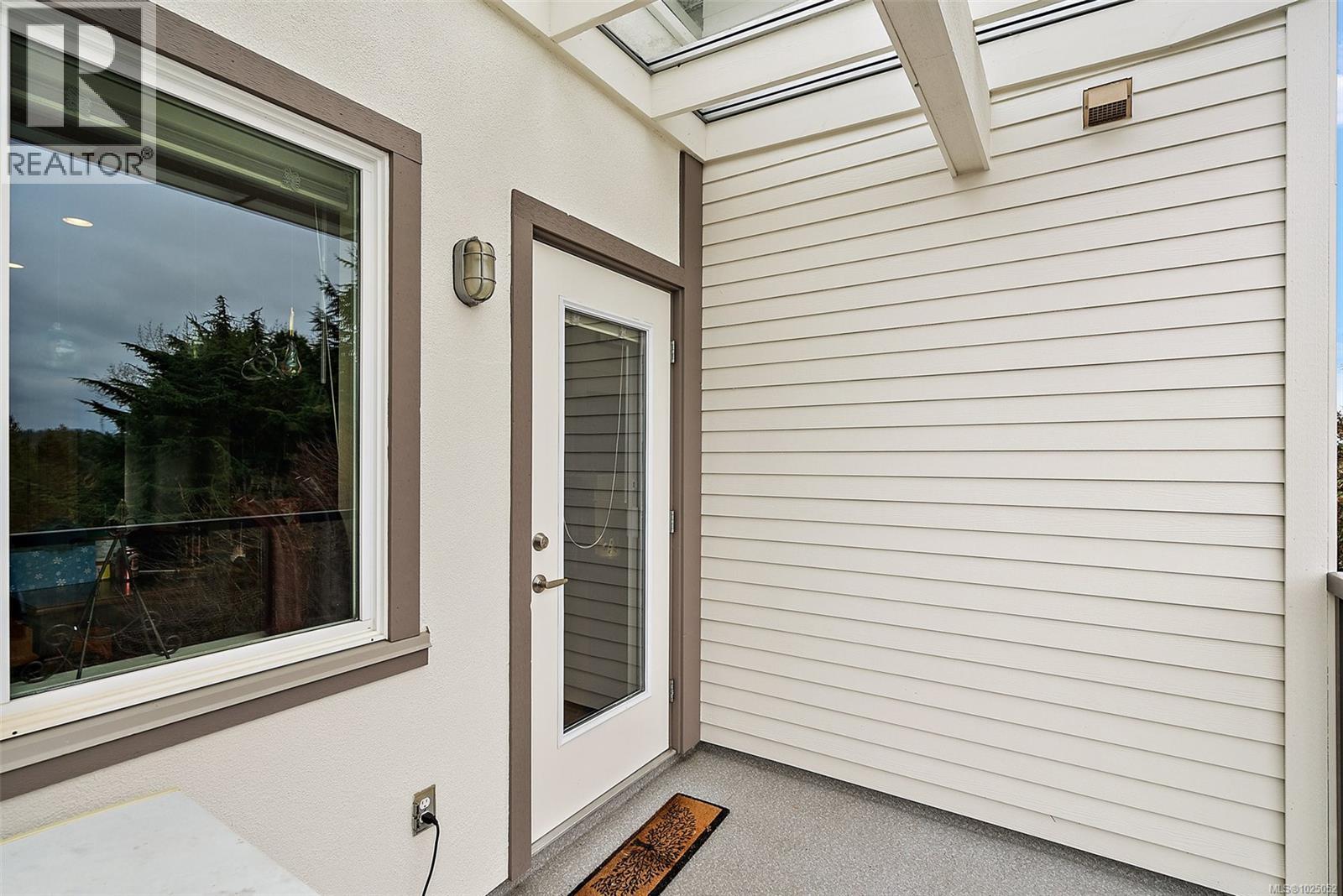 Single Family House for Sale in   West Saanich Rd Saanich 