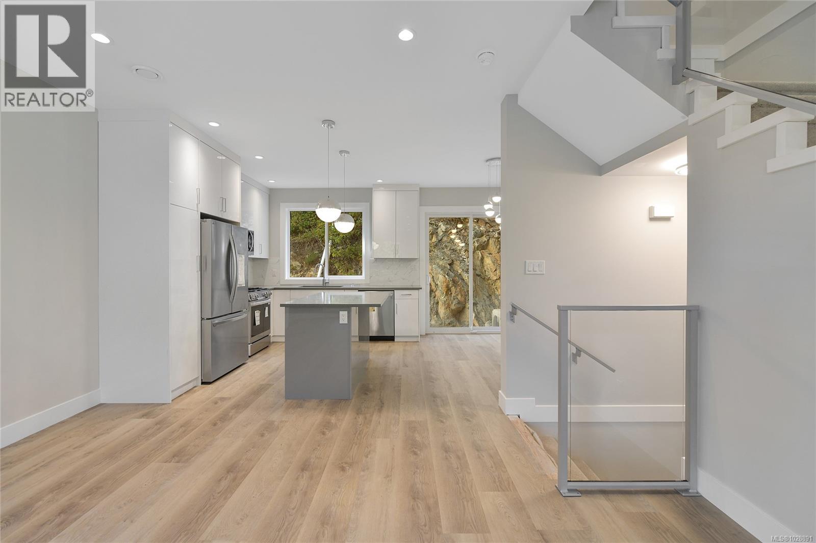  996 CITATION Road, Langford