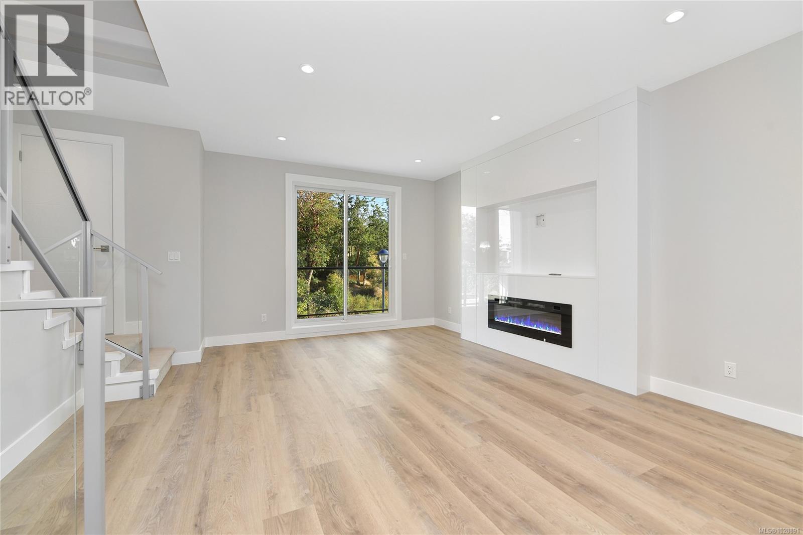  996 CITATION Road, Langford