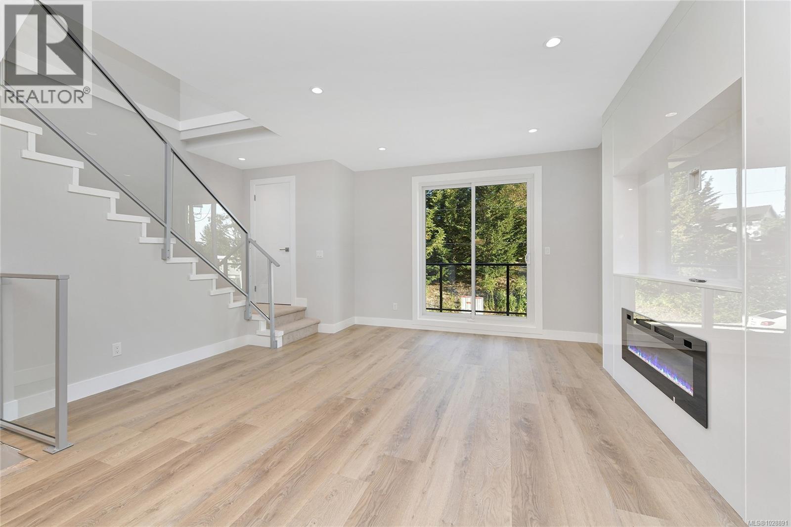  996 CITATION Road, Langford