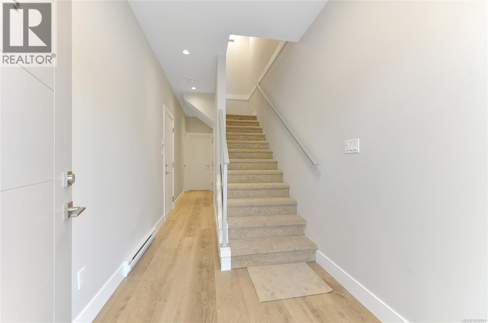  996 CITATION Road, Langford