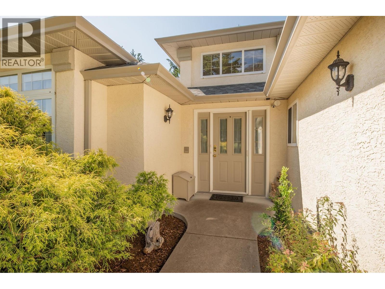  2213 Shannon Woods Place, West Kelowna