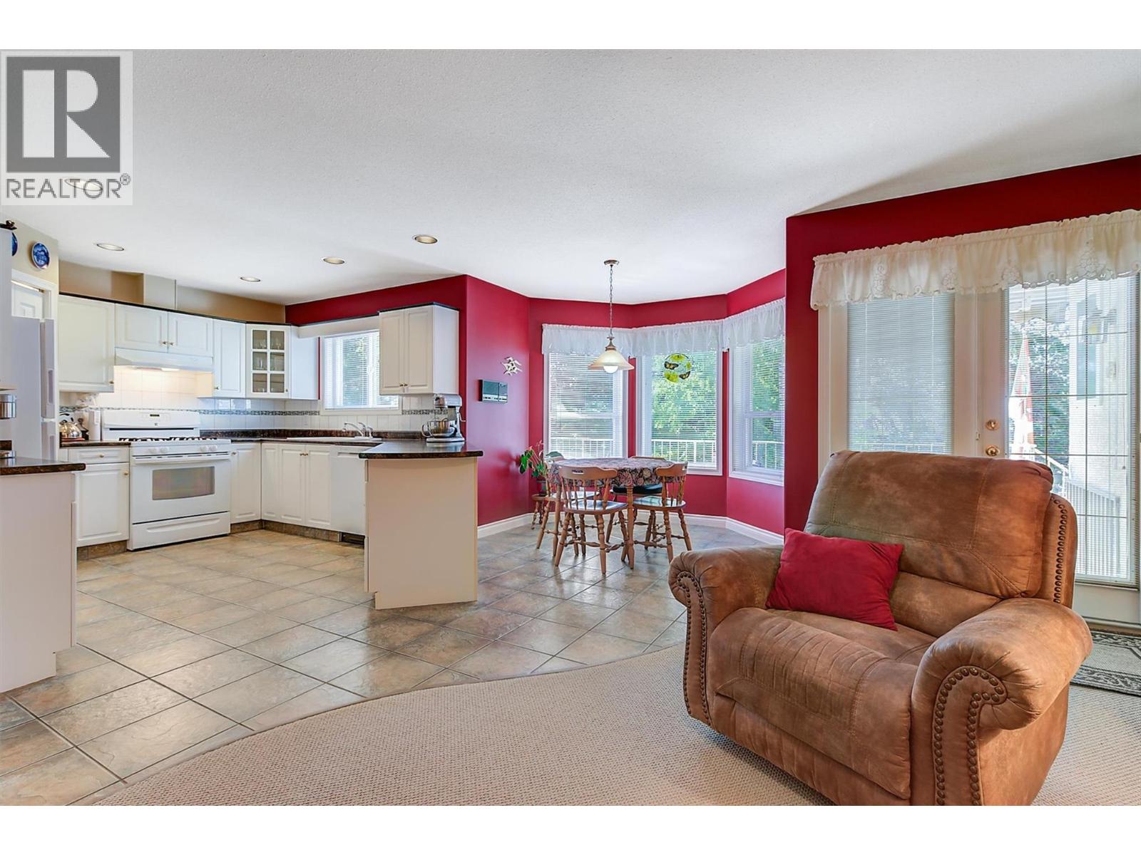  2213 Shannon Woods Place, West Kelowna