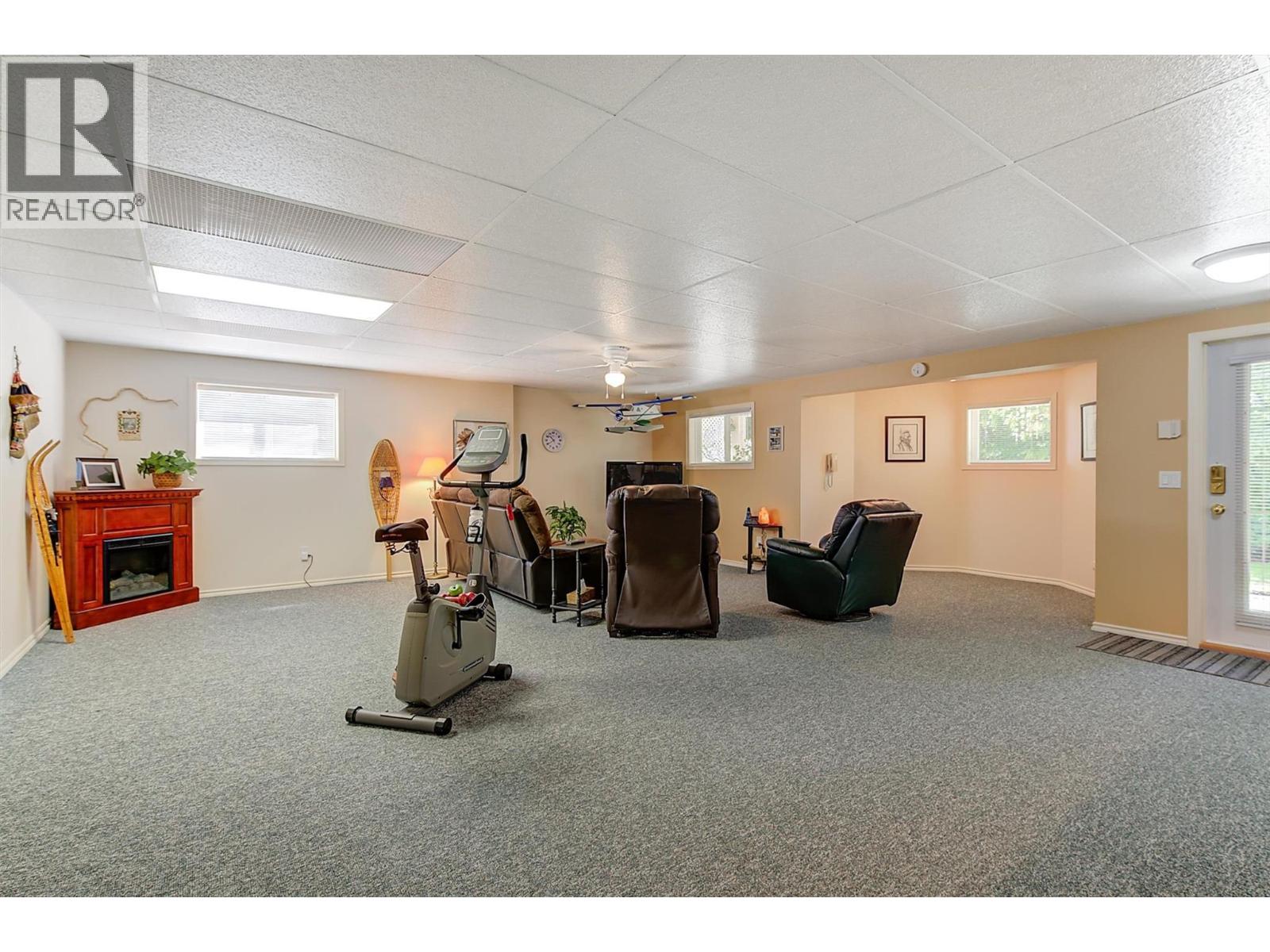  2213 Shannon Woods Place, West Kelowna