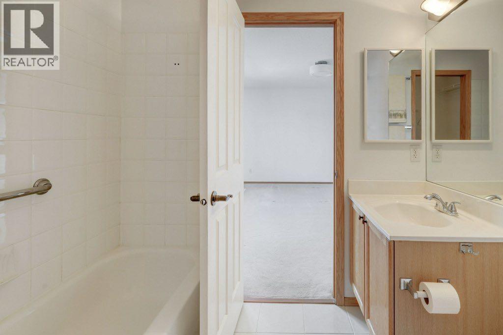 Single Family House for Sale in  Royal Birch Gardens NW Royal Oak Calgary 