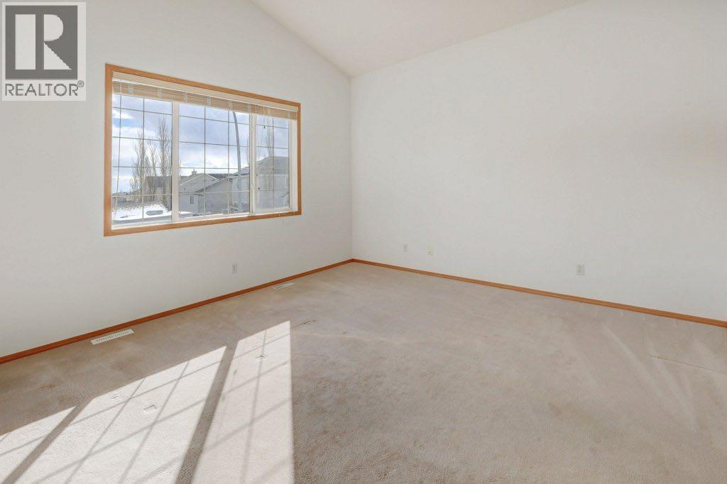 Single Family House for Sale in  Royal Birch Gardens NW Royal Oak Calgary 