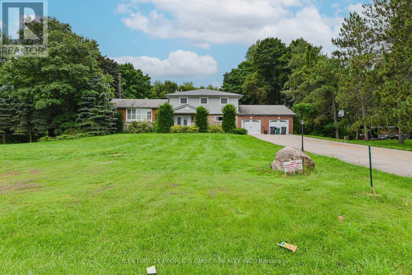 8 GLENN COURT - 1